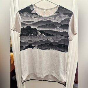 Lululemon Snapshot  Misty Mountain